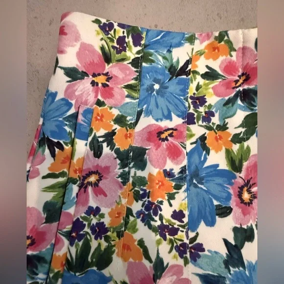 Zara retro taper fit floral pants- slacks. M - Picture 9 of 12